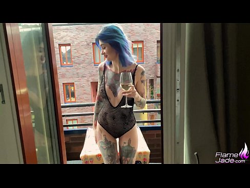 ❤️ Ochiq osmon ostida ehtiros bilan so'rayotgan ajoyib qiz Sifatli porno bizda uz.tubesexer-com.ru